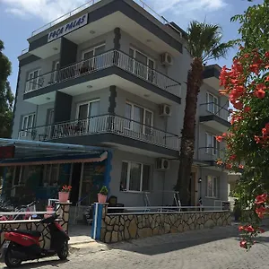  Konukevi Foca Palas Pension
